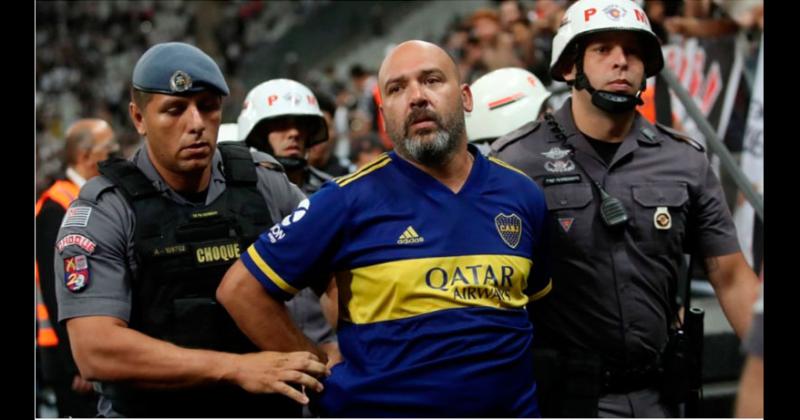 Detuvieron a un hincha de Boca en Brasil por gestos racistas a la hinchada local