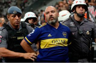 Detuvieron a un hincha de Boca en Brasil por gestos racistas a la hinchada local