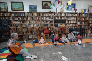 Ciclo anual en la Bebeteca de la Biblioteca Popular