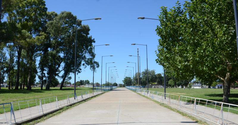 La feria del MTE cumple un antildeo y lo festeja este domingo 