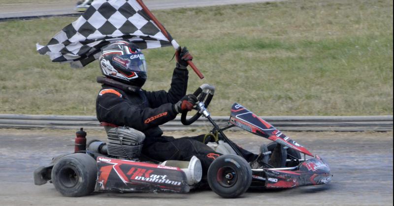 Felicidad total para Axel Biscaichipy ganador en Directo RF en la 4ª fecha en Laprida