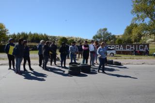 Vecinos de Sierra Chica haraacuten un abrazo simboacutelico a la Sala de Atencioacuten Primaria