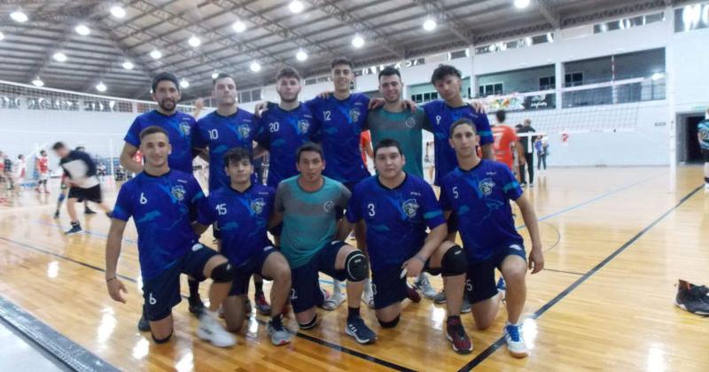 Un equipo de Barracas jugoacute el primer Abierto de la AVSO