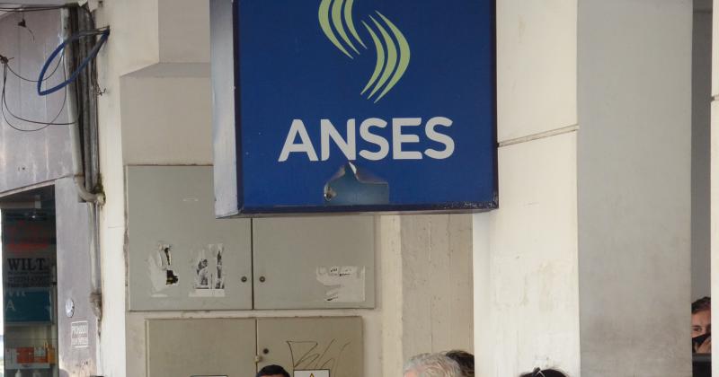 Anses- 135 millones de personas recibiraacuten el Refuerzo de Ingresos