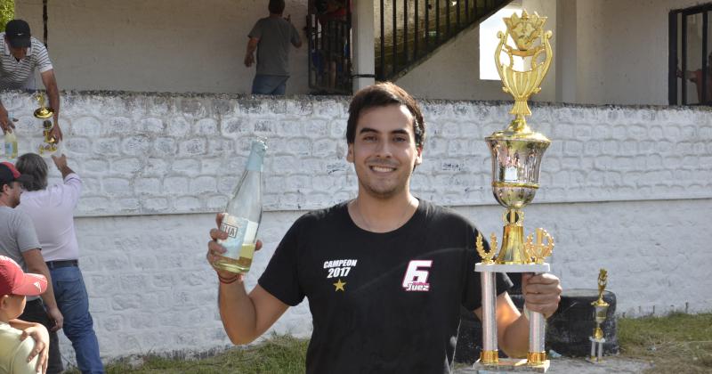 Emiliano Juez se llevó las dos primeras carreras de la Monomarca 1100