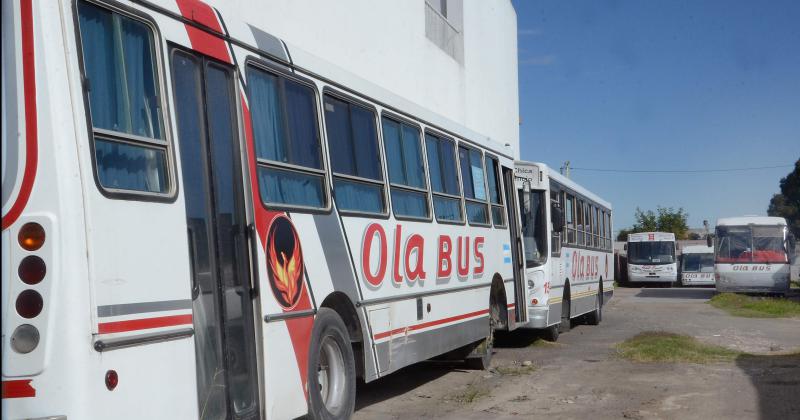 Ex expleados de Ola Bus buscan destrabar el conflicto con la llegada del subsidio provincial