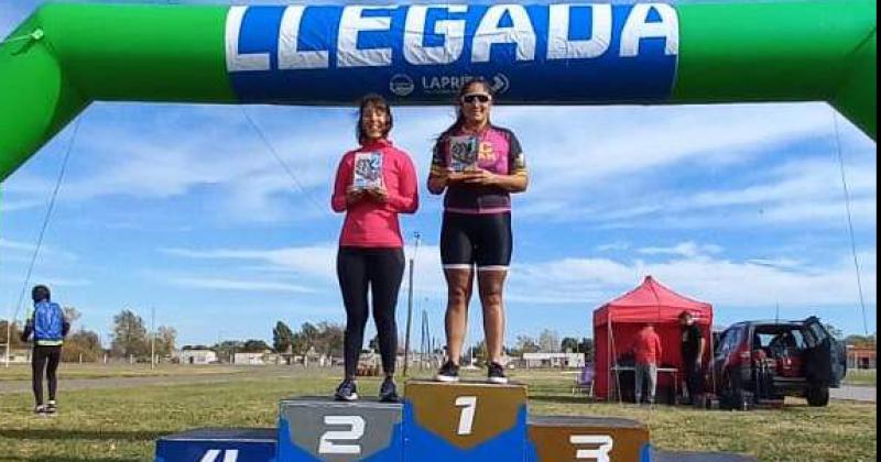 La competencia de Damas 50 kilómetros fue ganada por Belén Acuña de la localidad de San Cayetano