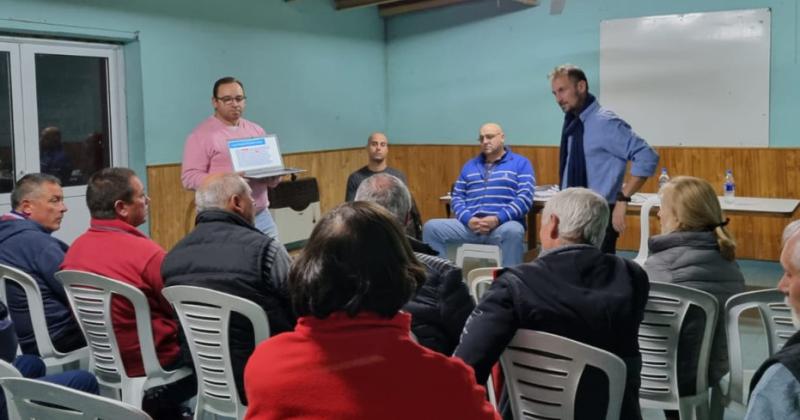 Se realizó una charla sobre ciberseguridad con referentes barriales