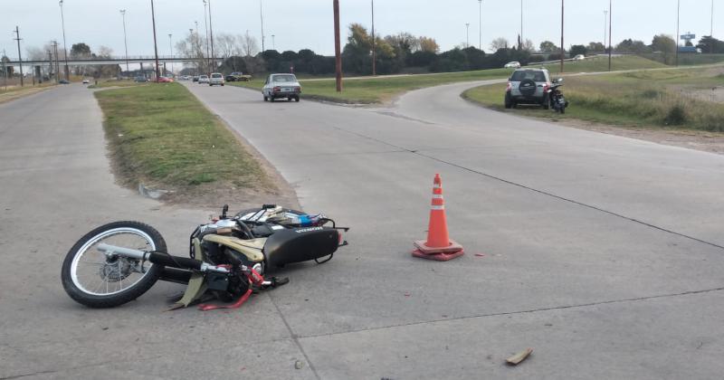 Un motociclista herido en un choque por alcance