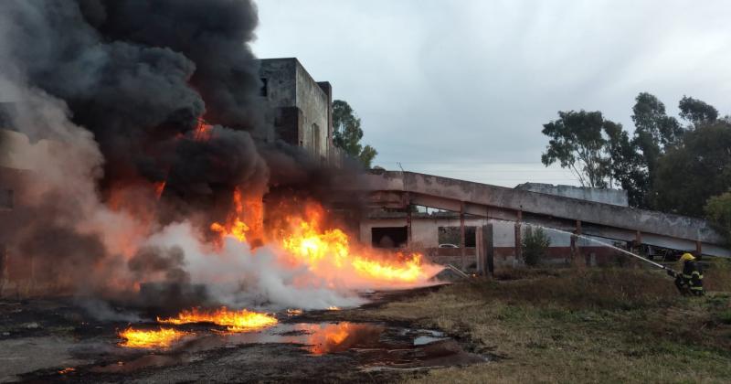 Se prendioacute fuego la graseriacutea del Ex matadero