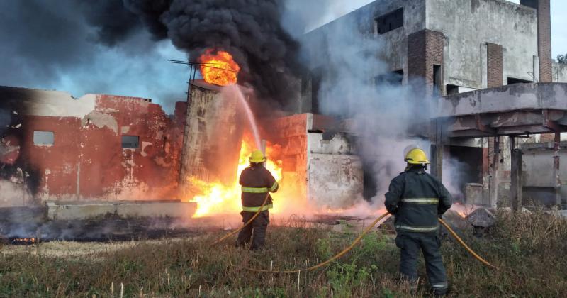 Se prendioacute fuego la graseriacutea del Ex matadero