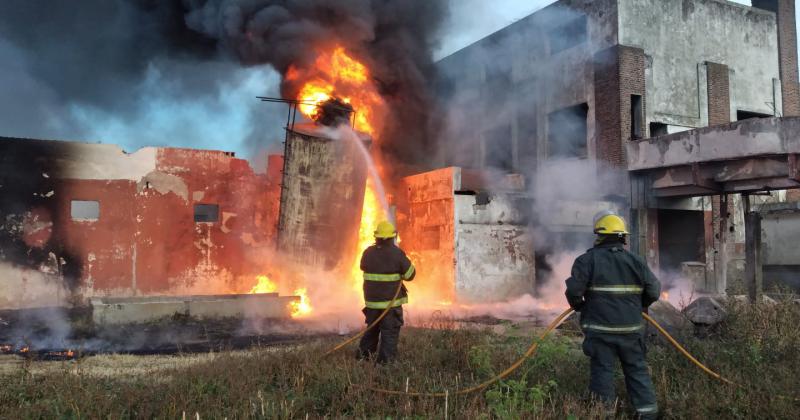 Se prendioacute fuego la graseriacutea del Ex matadero