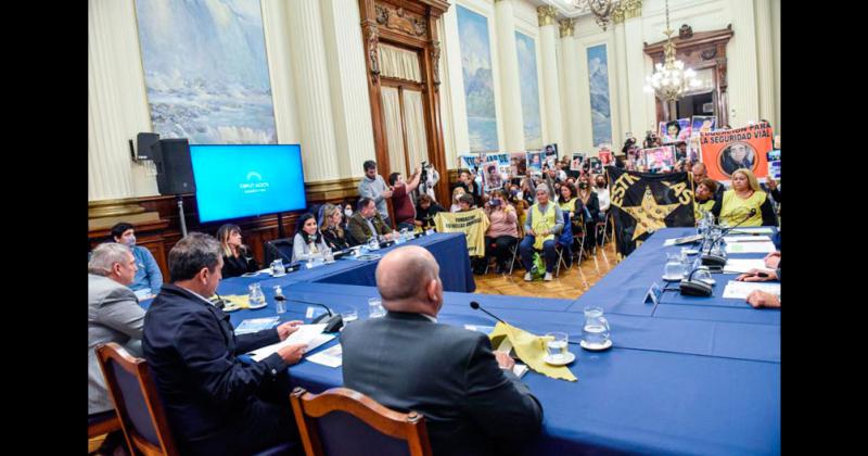 Massa- Hay jueces que benefician a los asesinos al volante y hay que sentildealarlos