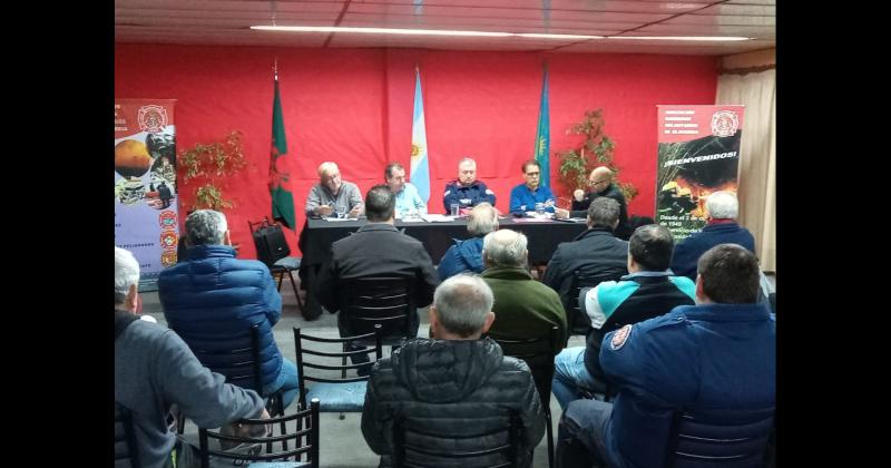 Bomberos Voluntarios de Olavarriacutea realizoacute la Asamblea General Ordinaria 72deg 