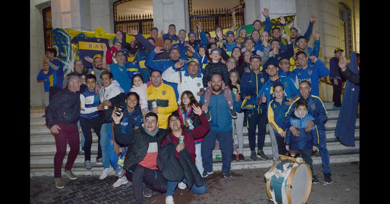 Boca le ganoacute a Tigre y se festejoacute en el centro de la ciudad