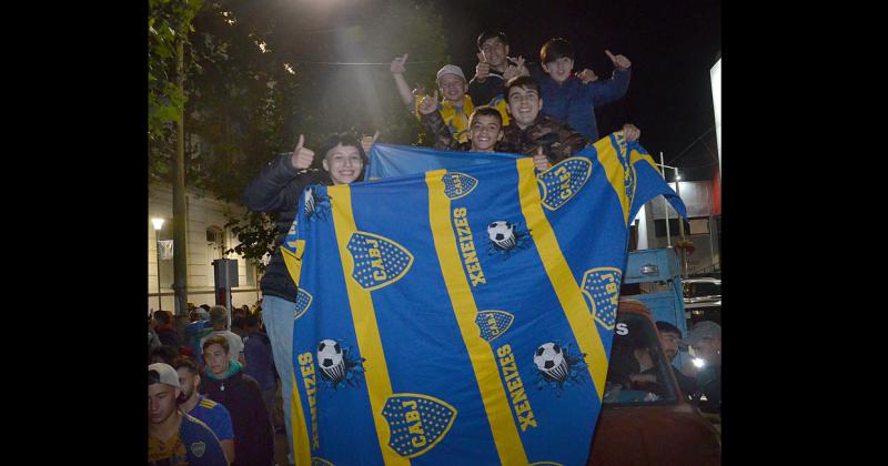 Boca le ganoacute a Tigre y se festejoacute en el centro de la ciudad