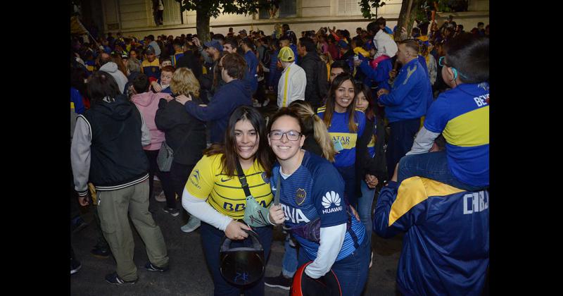 Boca le ganoacute a Tigre y se festejoacute en el centro de la ciudad