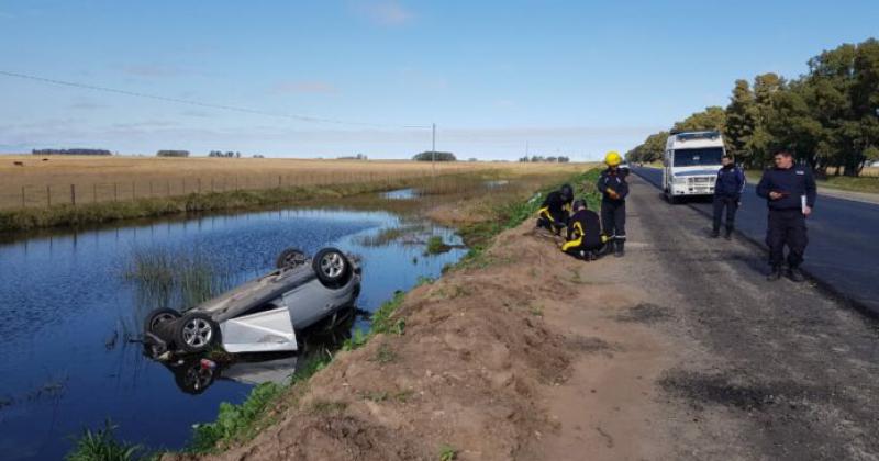 Murioacute un lamatritense en un vuelco cerca de Boliacutevar