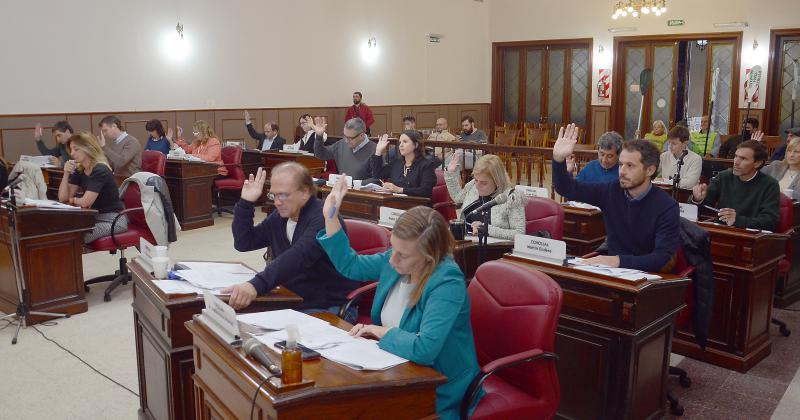 Sesioacuten especial- los concejales debaten la Rendicioacuten de Cuentas 2021