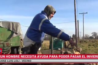 Vive en una casilla sin techo y cirujea para comer