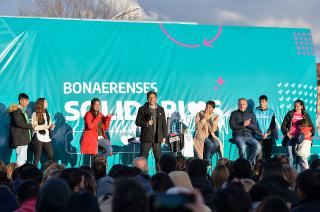 Kicillof encabezoacute una nueva etapa del programa Bonaerenses Solidarios y Solidarias