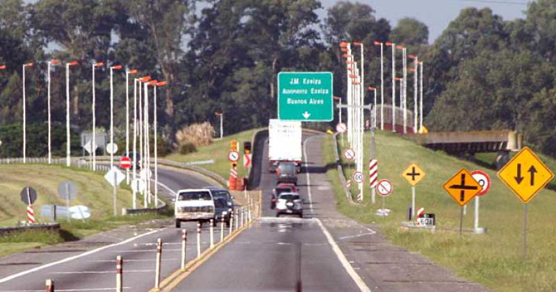 El Presidente anuncioacute la transformacioacuten de un tramo en la Autopista de la Ruta 3