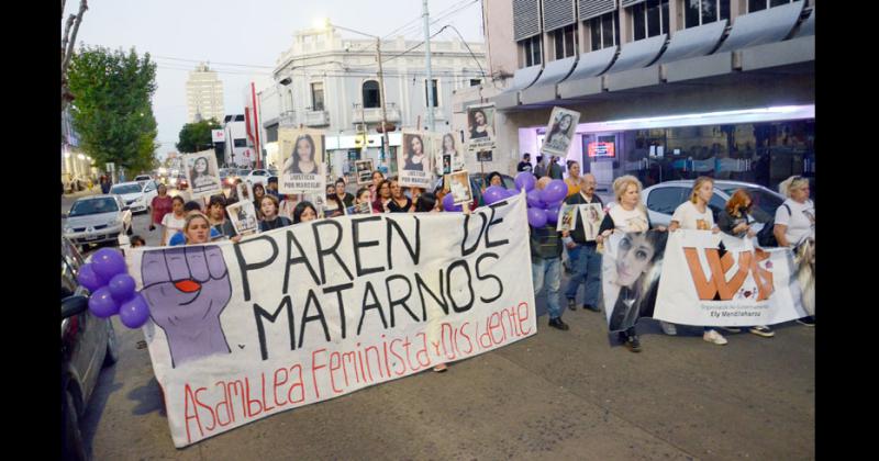 Una imagen de la marcha realizada a inicios de abril- Paren de matarnos