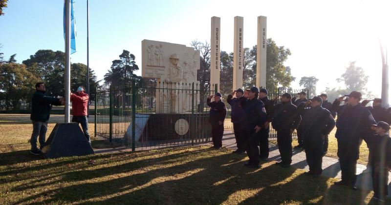 Con diferentes actividades se celebra hoy el Diacutea del Bombero Voluntario