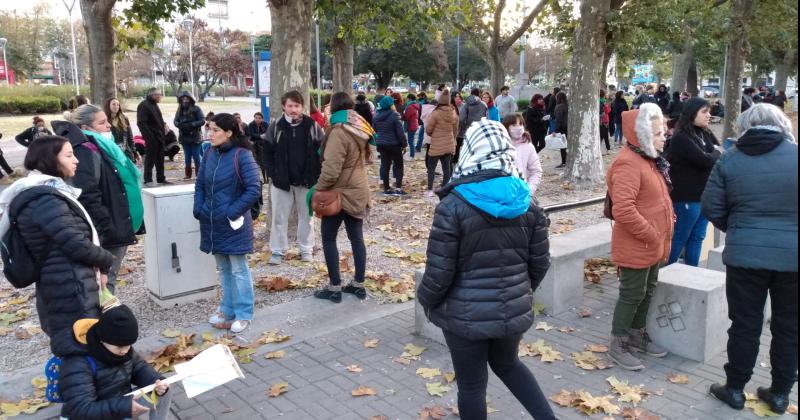 Un grito que se renueva- la marcha Ni Una Menos se replicoacute en Olavarriacutea