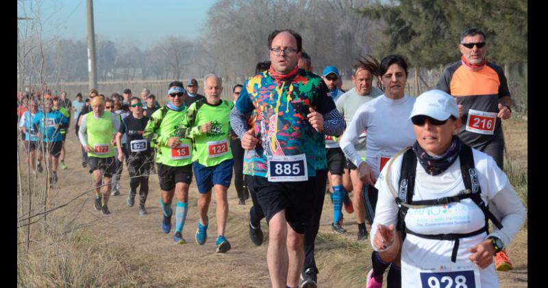 Sosa y Juaacuterez ganaron en un masivo Cross de La Isla