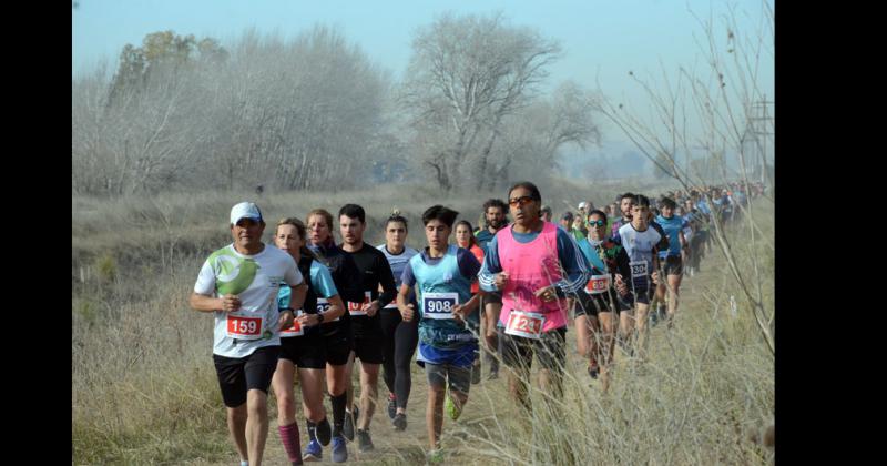 Sosa y Juaacuterez ganaron en un masivo Cross de La Isla