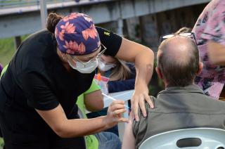 Covid- habraacute postas de vacunacioacuten itinerantes durante la semana