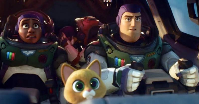 La película est� centrada en el astronauta ficcional que inspiró la creación del juguete que coprotagoniza Toy Story