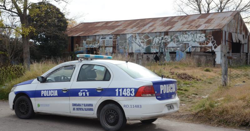 Investigan la muerte de un hombre en un galpoacuten abandonado