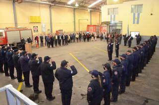 La Subcomisioacuten de damas de la Asociacioacuten de Bomberos organiza una campantildea de donacioacuten