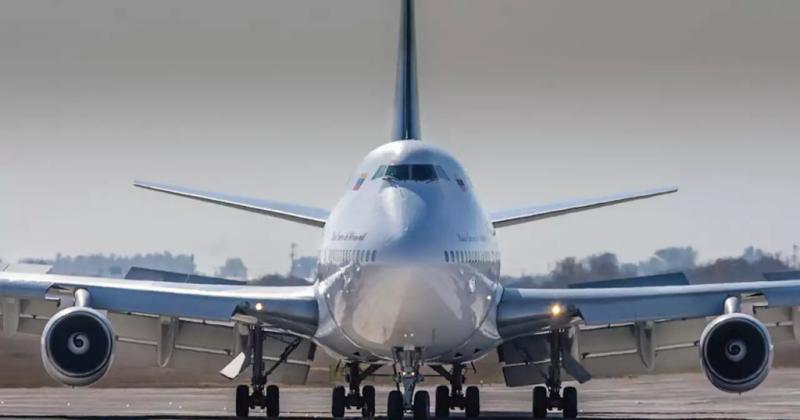 La tripulacioacuten del avioacuten venezolano sostuvo que estaban dando instrucciones de vuelo