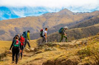 El trekking una actividad elegida por muchos turistas