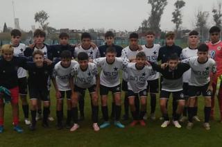 Racing fue visitante ante Hinojo