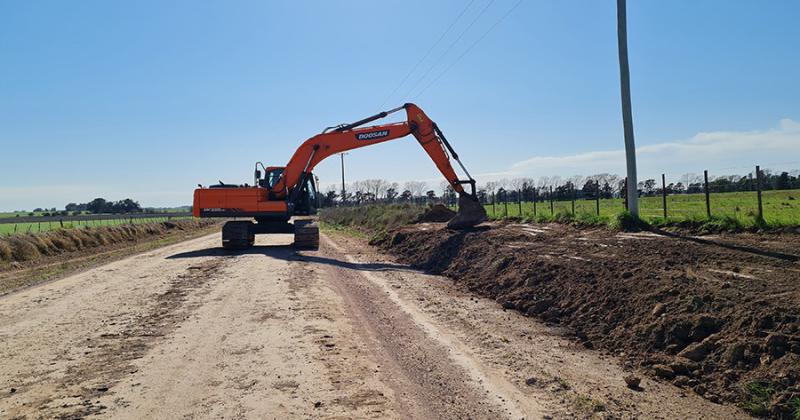 Los trabajos en los caminos rurales progresan a buen ritmo