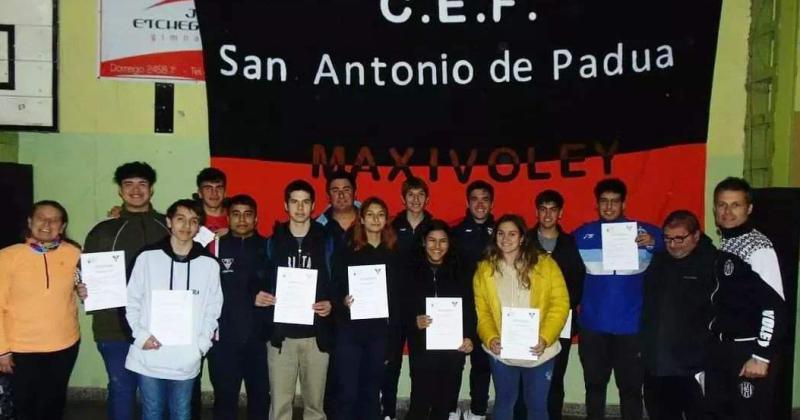 La entrega se realizó días atr�s en el CEF San Antonio