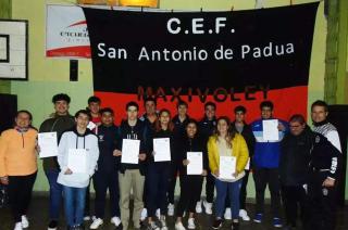 La entrega se realizó días atr�s en el CEF San Antonio