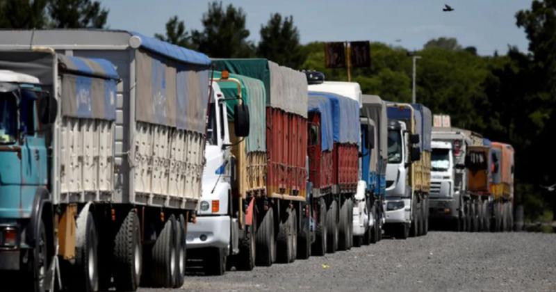 Gasoil- Aunque la situacioacuten estaacute normalizada camioneros locales no descartan medidas de fuerza