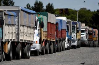 Gasoil- Aunque la situacioacuten estaacute normalizada camioneros locales no descartan medidas de fuerza