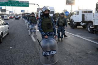 Sin gasoil- transportistas empezaron a liberar la autopista Buenos Aires-La Plata