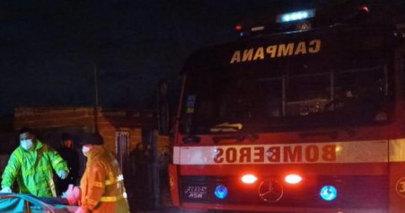 Una mamaacute y tres nenes murieron en un incendio en Campana