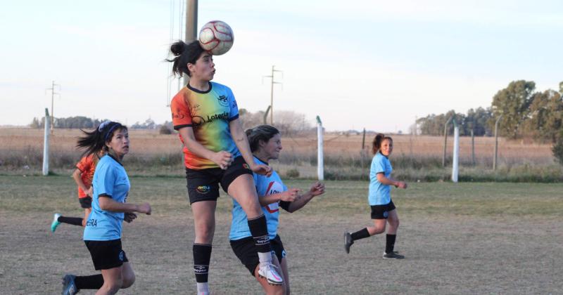 El torneo de primera tuvo duelos en Hinojo