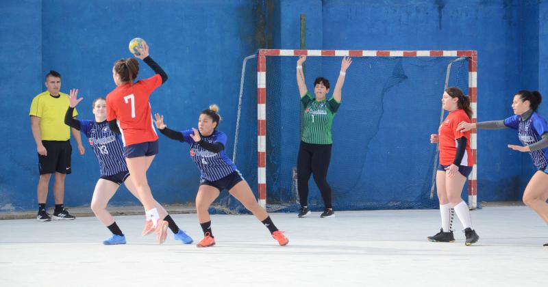 Racing fue local en dos jornadas