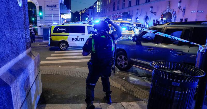 Investigan como acto terrorista un tiroteo en el centro de Oslo