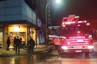 Principio de incendio en una parrilla ceacutentrica