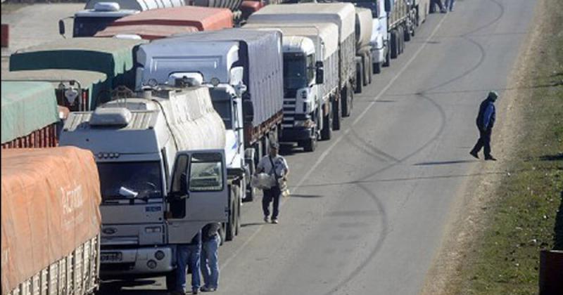 Preocupacioacuten de la UIA por el paro del transporte y el riesgo de desabastecimiento